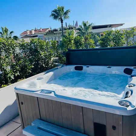 Penthouse - Jacuzzi - Terrace - Parking - 2 Pools Appartement Antibes Buitenkant foto