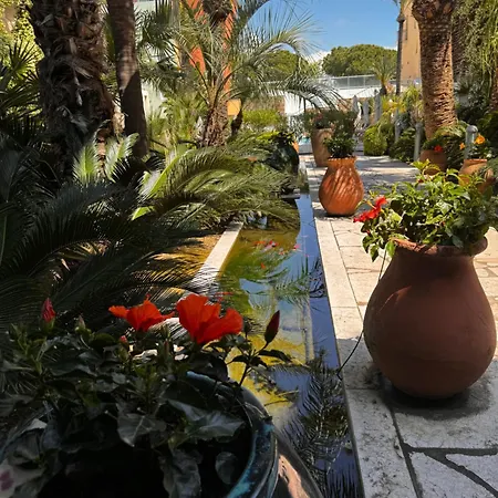 Penthouse - Jacuzzi - Terrace - Parking - 2 Pools Appartement Antibes Buitenkant foto