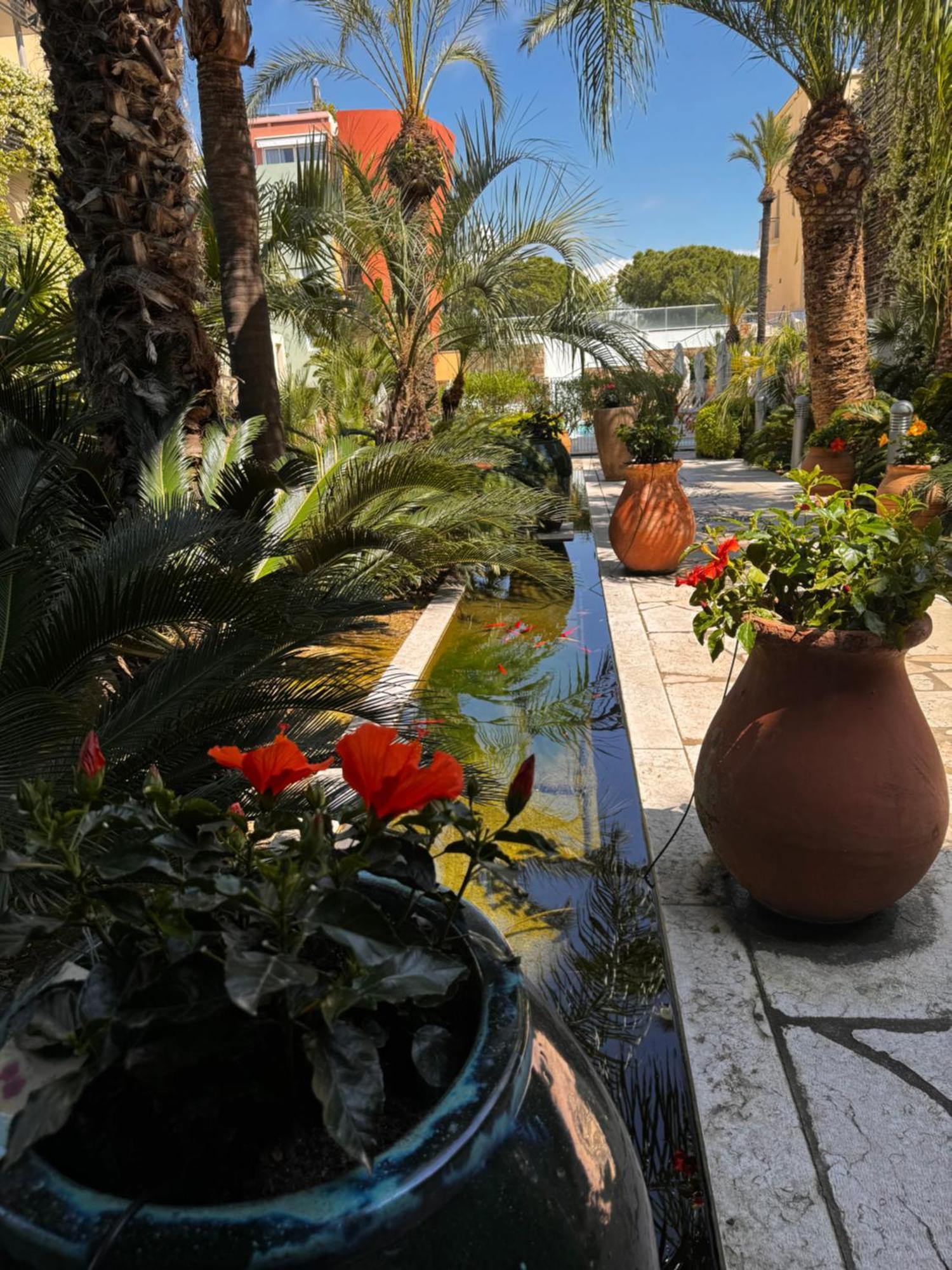 Apartment Penthouse - Jacuzzi - Terrace - Parking - 2 Pools