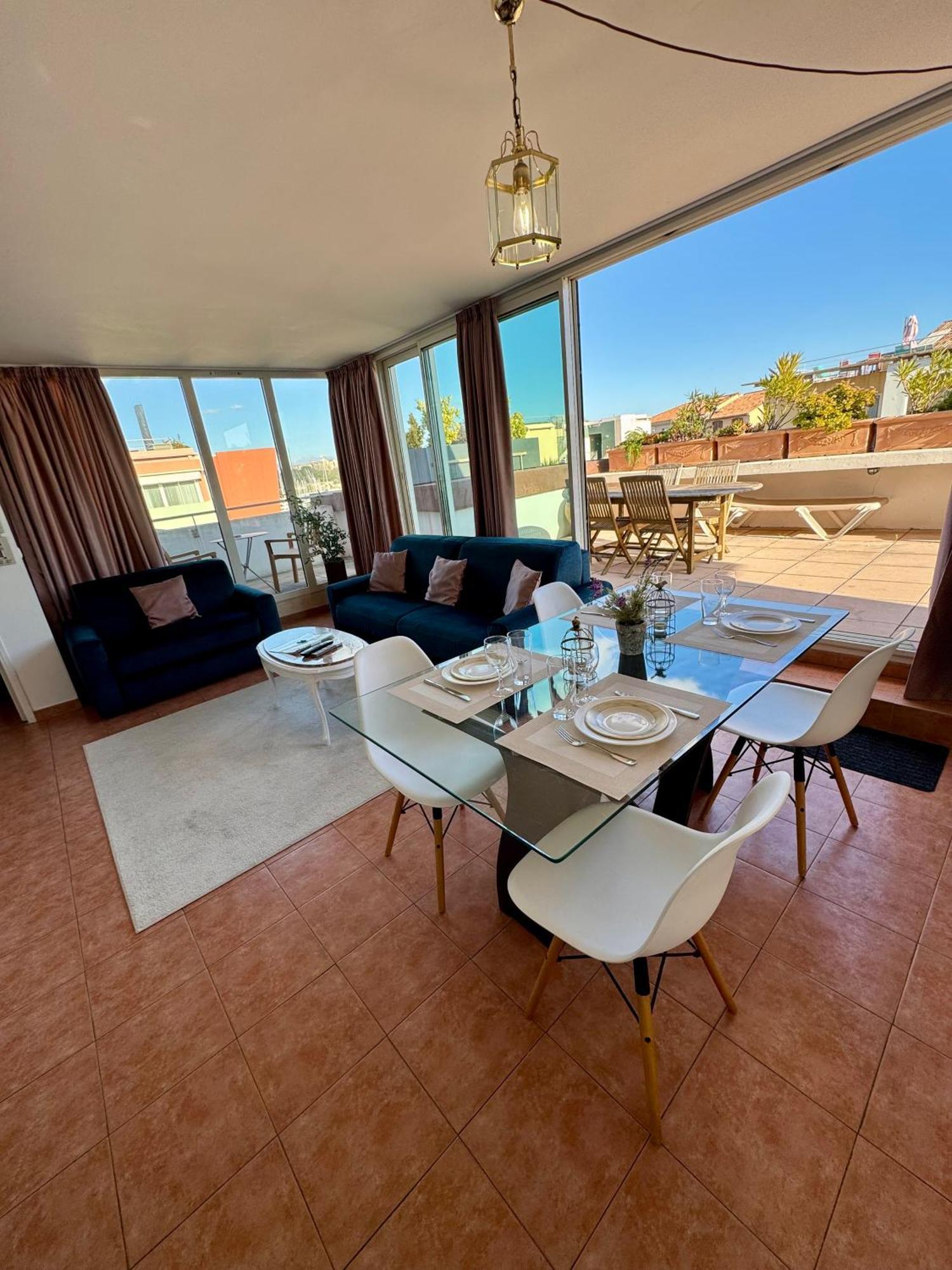 Penthouse - Jacuzzi - Terrace - Parking - 2 Pools Apartment *