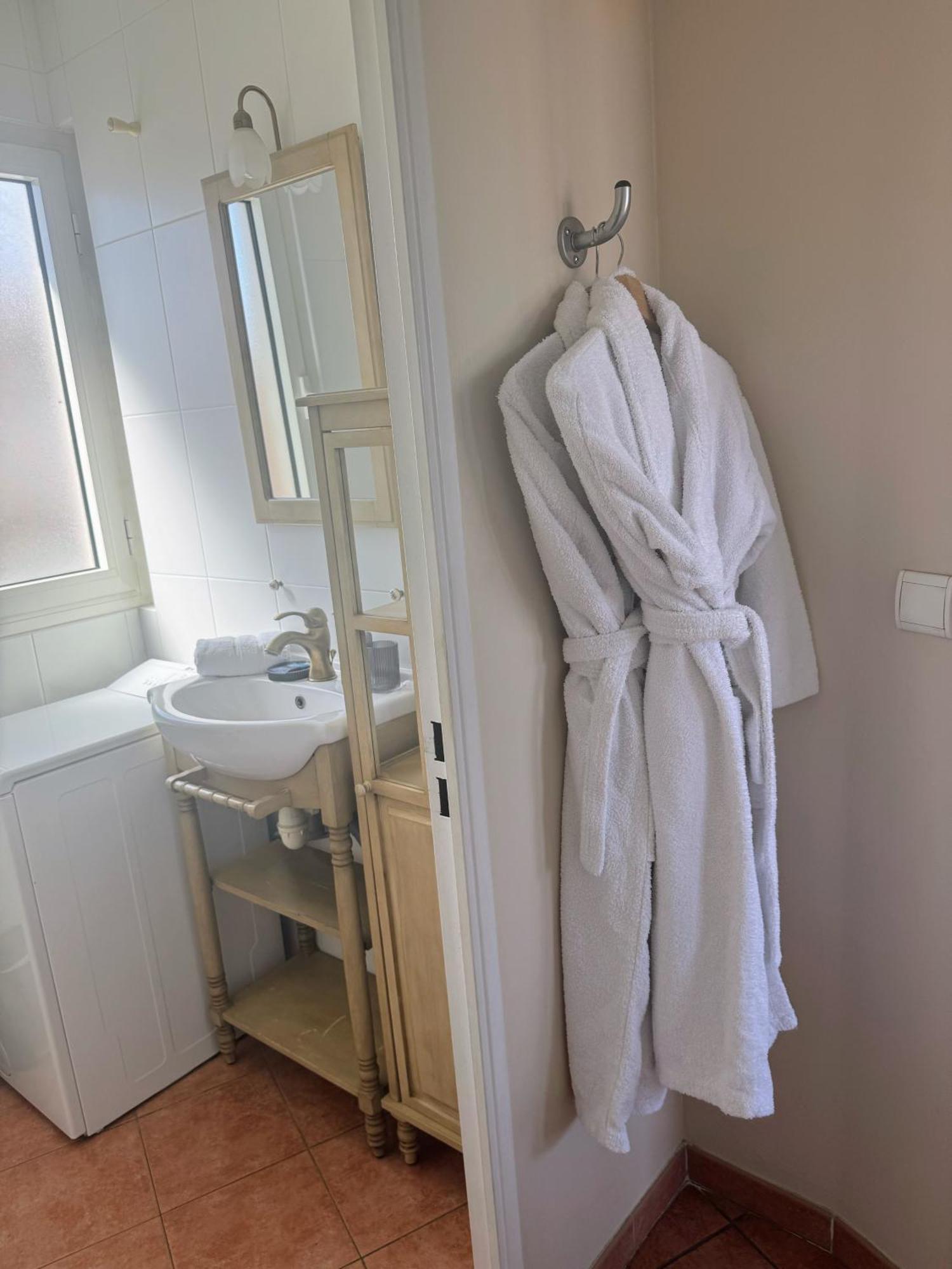 Penthouse - Jacuzzi - Terrace - Parking - 2 Pools Apartment Antibes