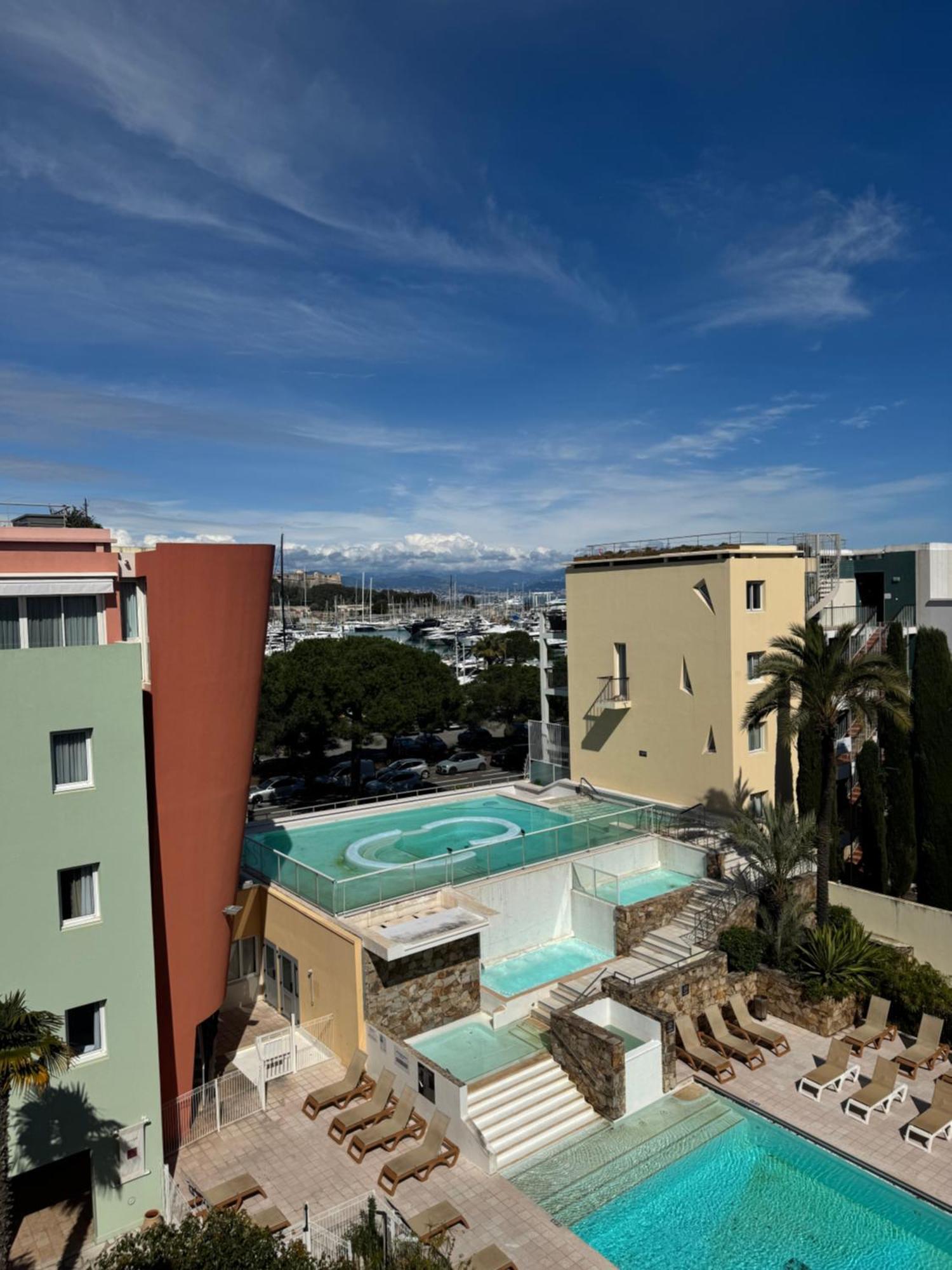 Appartement Penthouse - Jacuzzi - Terrace - Parking - 2 Pools *