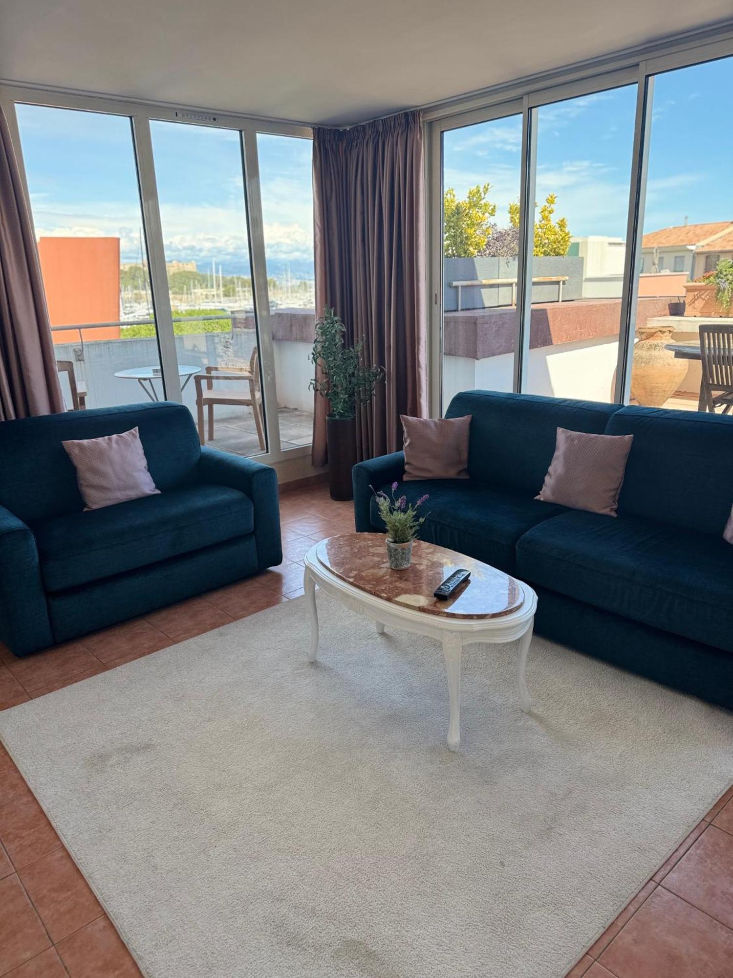 Penthouse - Jacuzzi - Terrace - Parking - 2 Pools Appartement Antibes